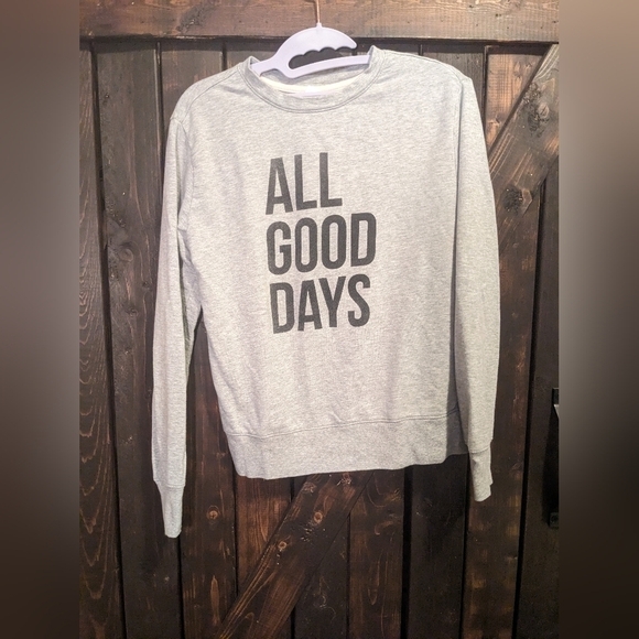 A New Day XS Sweatshirt - Picture 1 of 7
